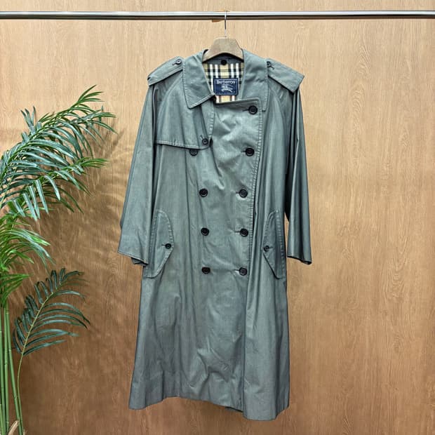 버버리 더블 브레스티드 트렌치 코트 허리 벨트 스트랩 디링 디테일 그레이