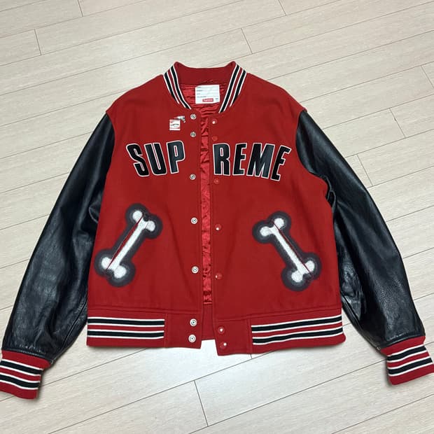 (L) 슈프림 치토 레드 바시티 자켓