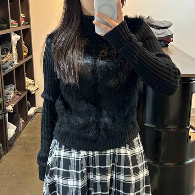 블랙 레빗퍼 집업
