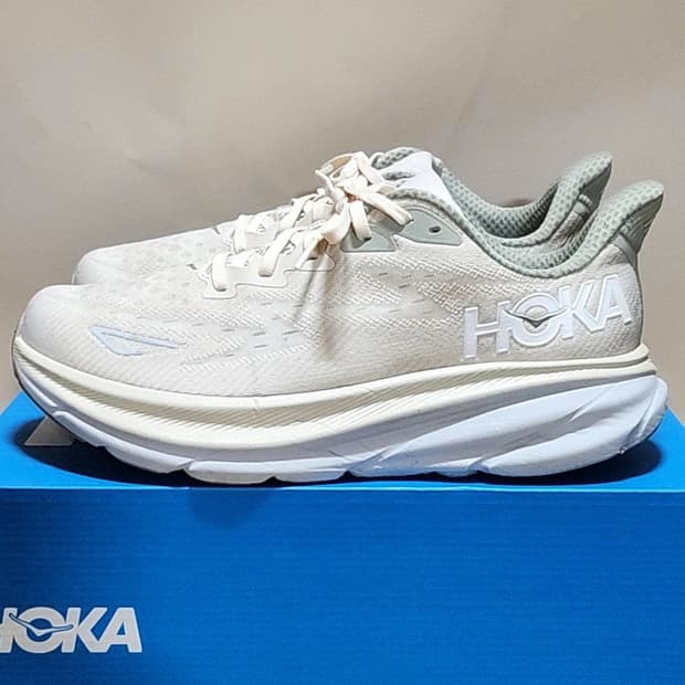 호카 270 클리프톤9 와이드 오트밀크 발리