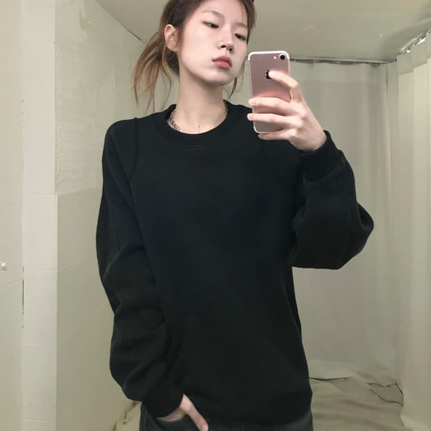 아크네 스튜디오 스티치 블랙 기모 맨투맨