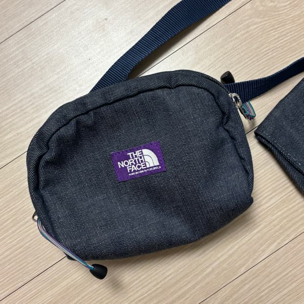 노스페이스퍼플라벨 크로스백