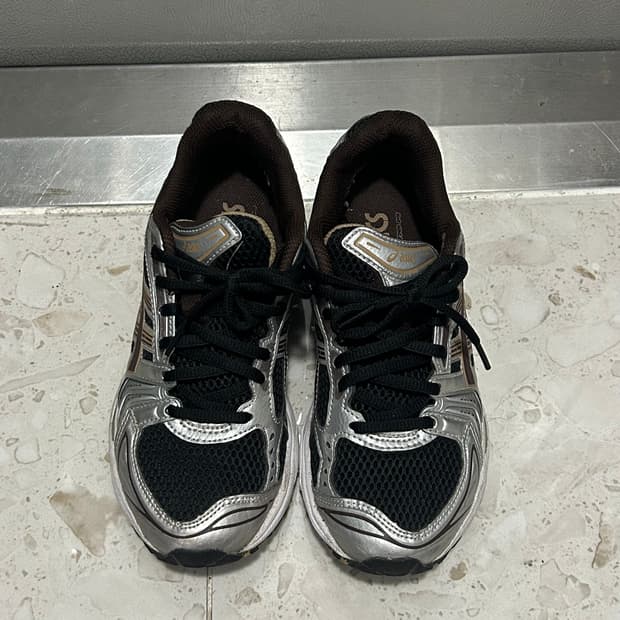 아식스 젤 카야노 14 블랙커피