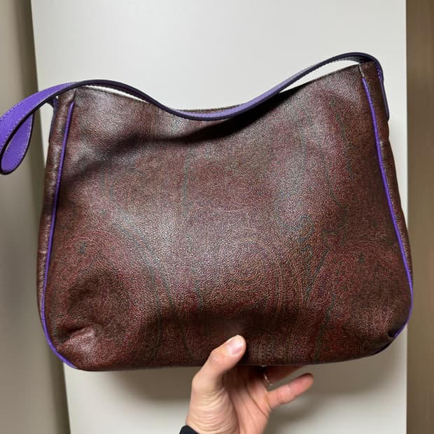 에트로 페이즐리 컨버스 호보백