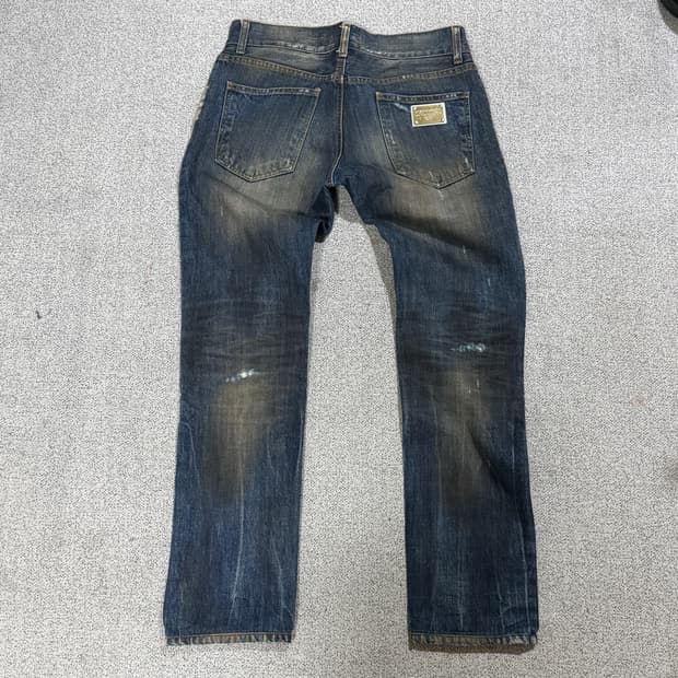 돌체앤가바나 디스트로이드 메탈 플레이트 데님 44