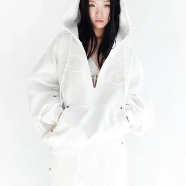 ((구해요)))))샵페어리 브이넥 후드 후디