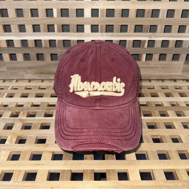 아베크롬비 버건디 워시드 데미지 캡