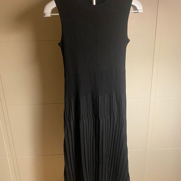 GU 블랙 플리츠 원피스 M