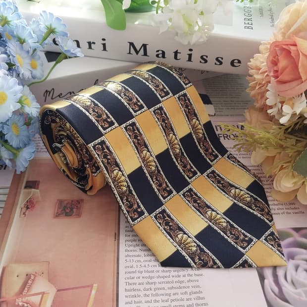 엘리오 타치 실크 클래식 프린트 넥타이 9.6cm 새상품 K1497
