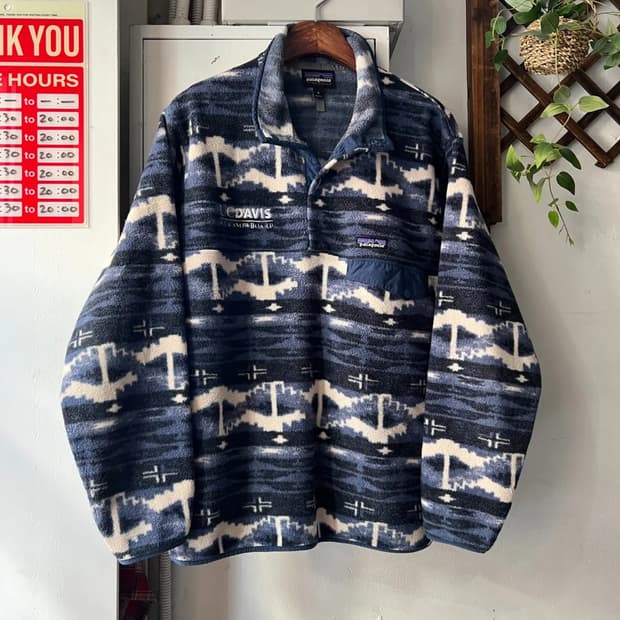 [M]파타고니아 신칠라 나바호 패턴 플리스 풀오버 스웻셔츠