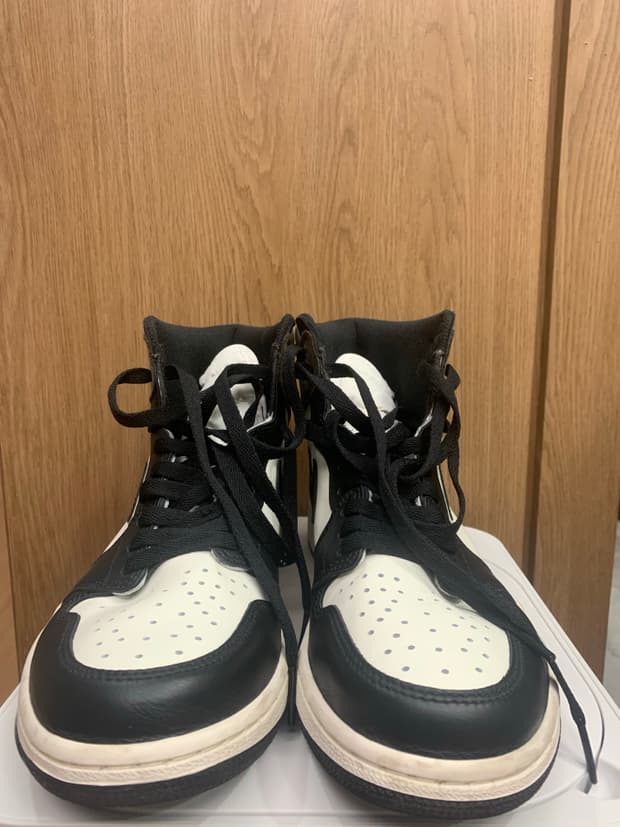 조던1 다크모카 265size 극미중고