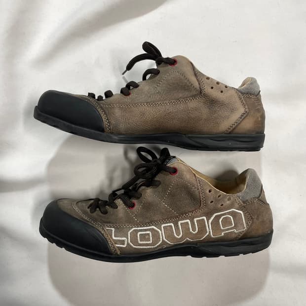 Lowa 누벅 스웨이드 스니커즈