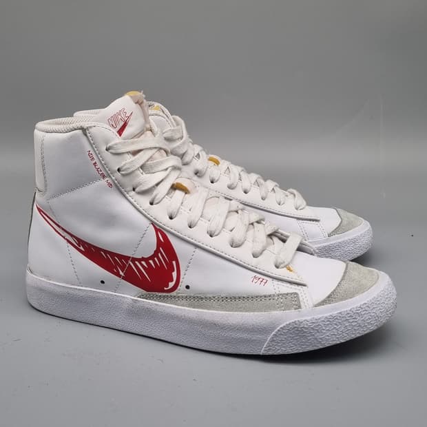 나이키 블레이저 미드77 250