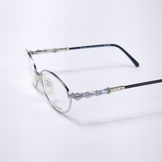 디바 X 스와로브스키 이태리 수입 오벌형 안경