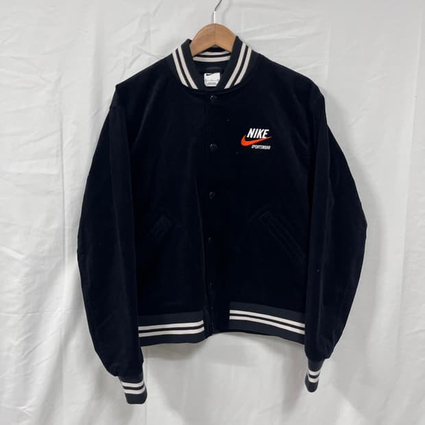나이키 스포츠웨어 트렌드 봄버 자켓