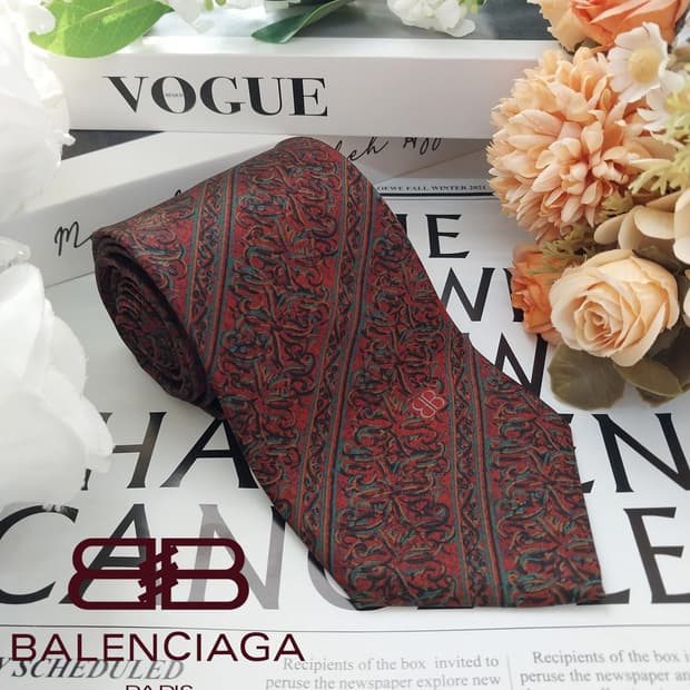 발렌시아가 실크 브라운 페이즐리 넥타이 8.5cm A+~A등급 K1820