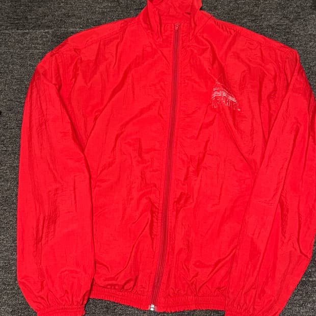 [M] 미스치프 바람막이 레드