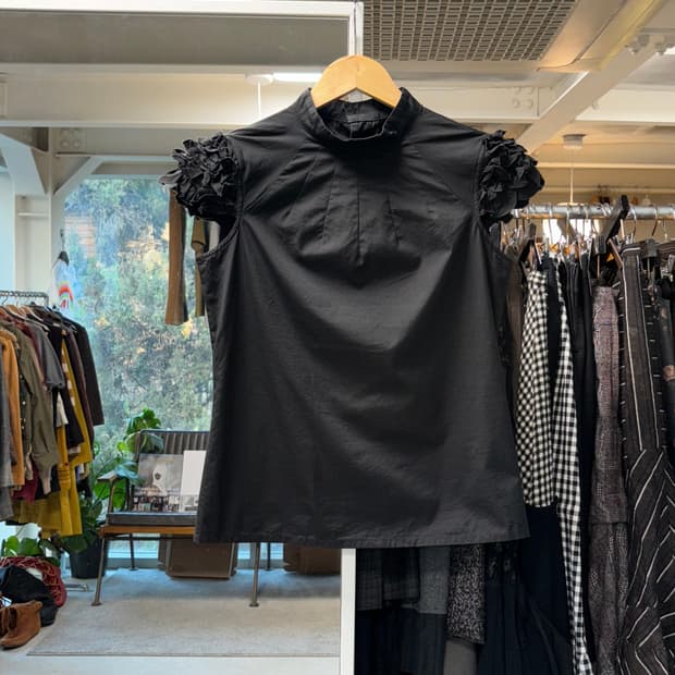 아츠로 타야마 프릴 셔츠