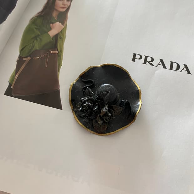 일본 수입 빈티지 플라워 모자모양 브로치