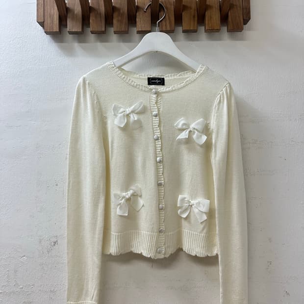 일본빈티지 리본 장식 버튼 포인트 아이보리 니트 가디건