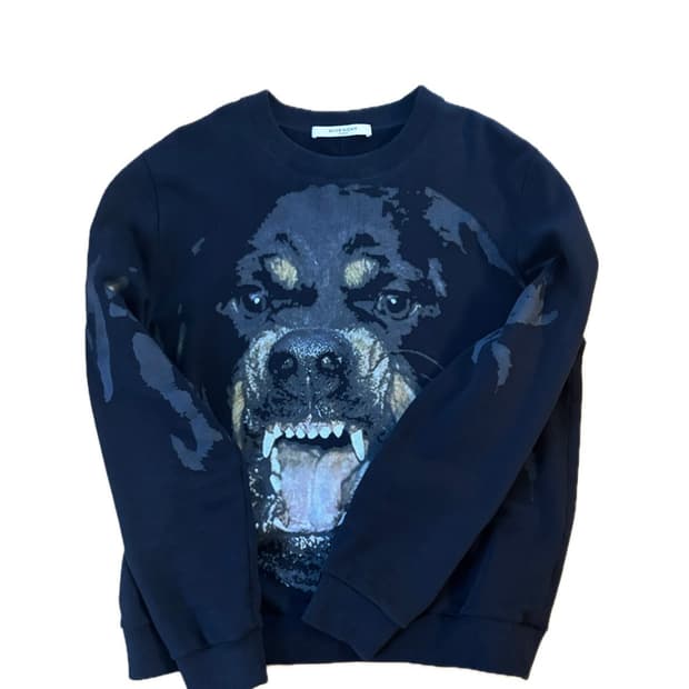 지방시 리카르도티시 로트와일러 맨투맨