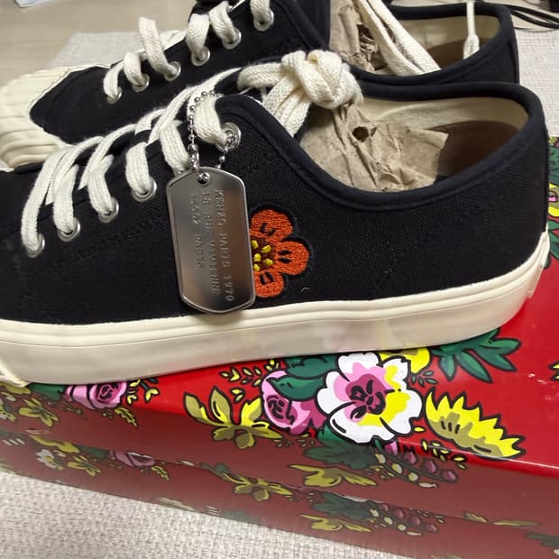 겐조 플라워 아플리캐 캔버스 스니커즈 42