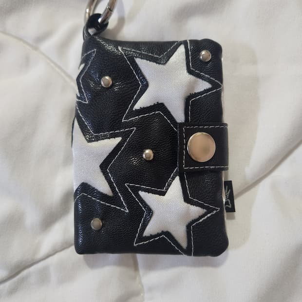 퍼피북클럽 이스트쿤스트 지갑