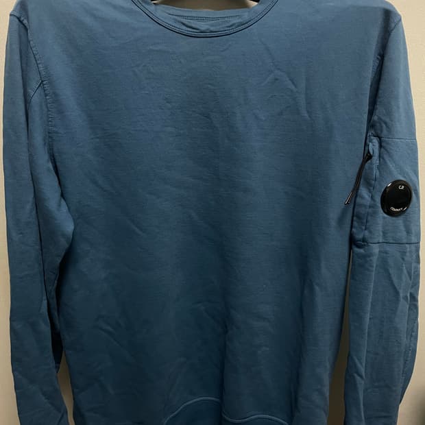 Cp컴퍼니 스웻셔츠 