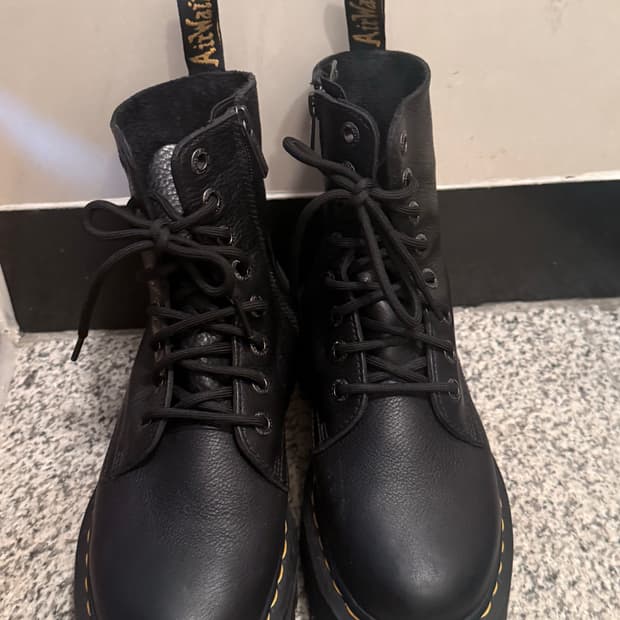 닥터마틴 제이든3 250사이즈