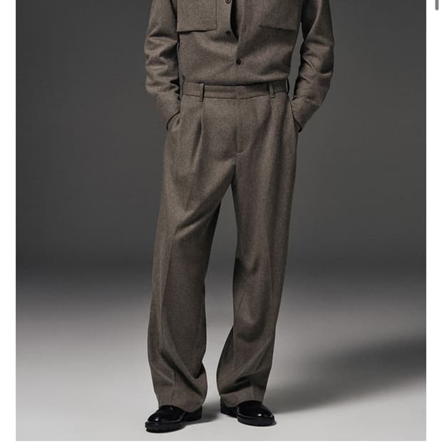 48) 코스 릴랙스드 울 스트레이트 레그 트라우저