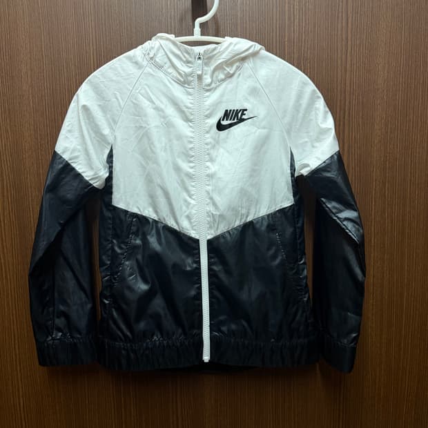나이키 바람막이 점퍼 8-10세 