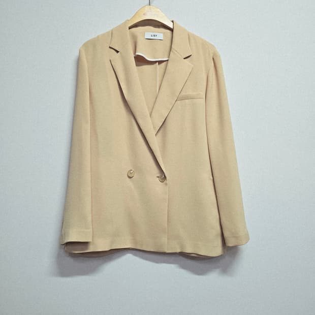 LIST 더블 버튼  자켓