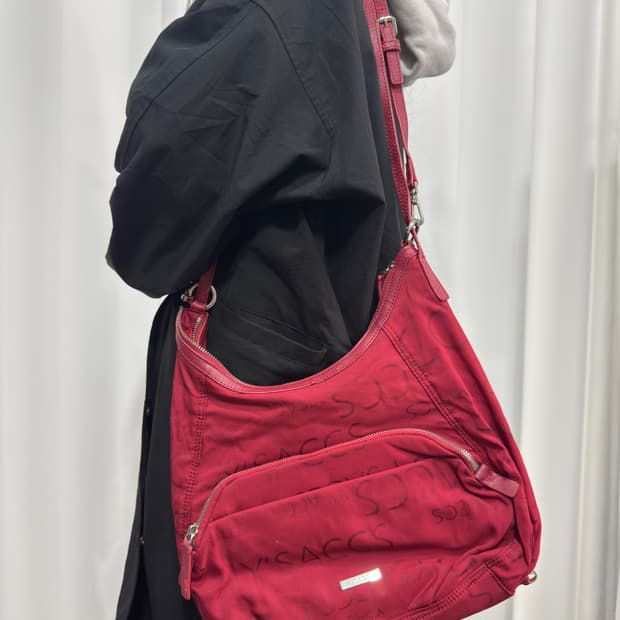 y’saccs red bag