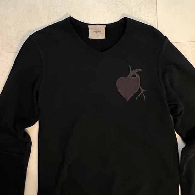 언더커버 13aw 심장 스웻셔츠