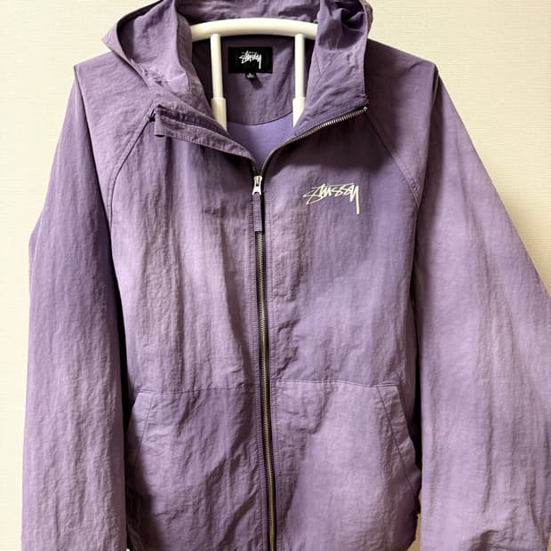 스투시 웨이브 다이 비치 쉘 자켓 그레이프