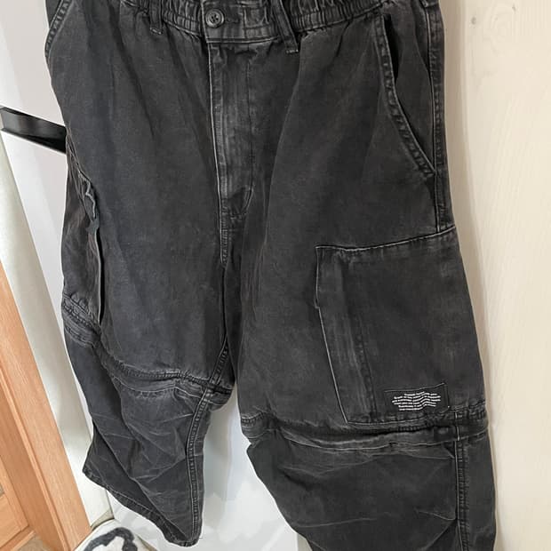 GU X 언더커버 컨버터블 카고 다크 그레이 데님팬츠