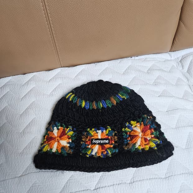 슈프림 크로셰 비니 블랙 25SS