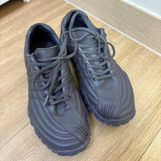 미스치프 x 휠라 브라운 240