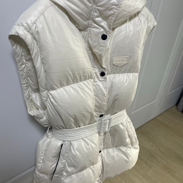 듀베티카 구스 패딩 베스트 새상품급!!