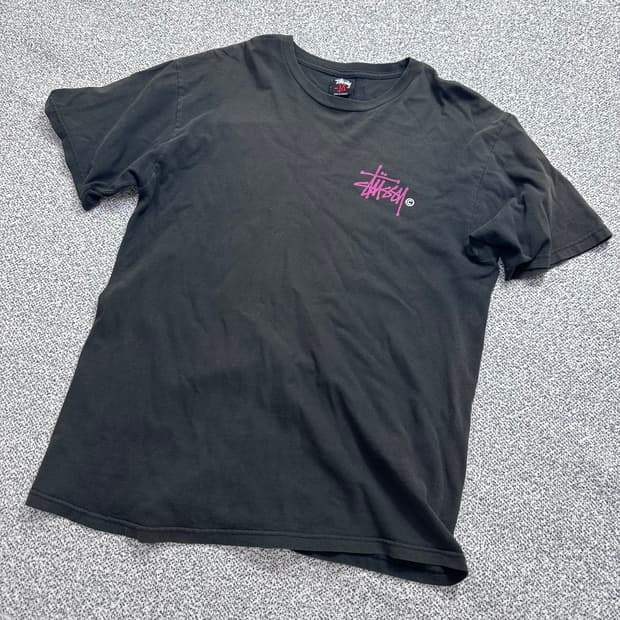 스투시(Stussy) 베이직 로고 반팔 티셔츠