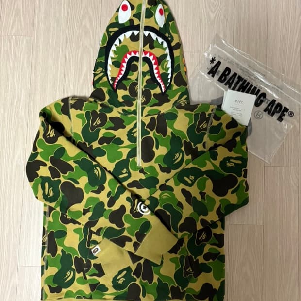 베이프 샤크 후드 반집업 SSS급