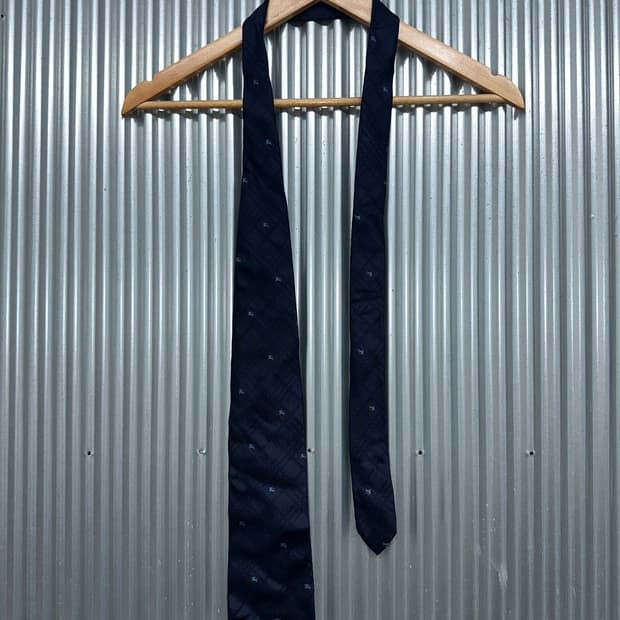 [149cm] 버버리(BURBERRY) 런던 네이비 자카드 기사 로고 넥