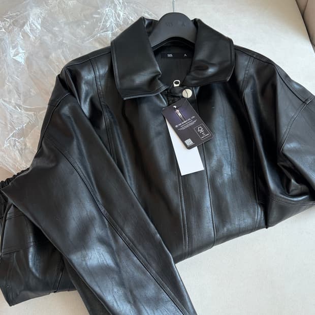새거) 시스에이 레더 자켓 / 정가 :19.9만