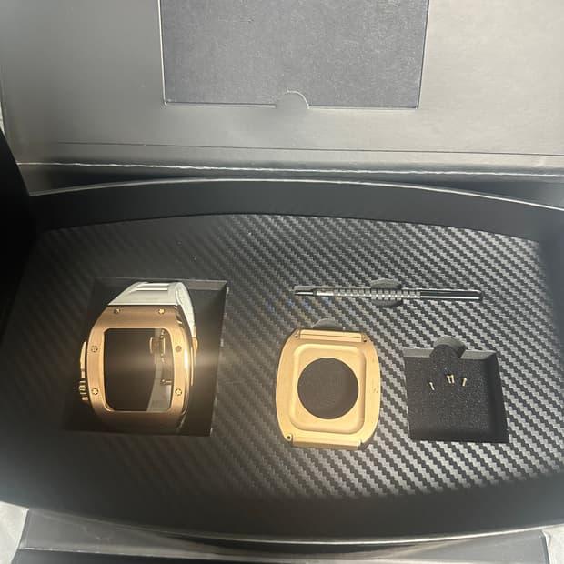 빅투아르 로즈골드 화이트 애플워치 케이스 45mm