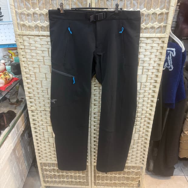 12/32 정품 아크테릭스 감마AR 여자바지 팝니다