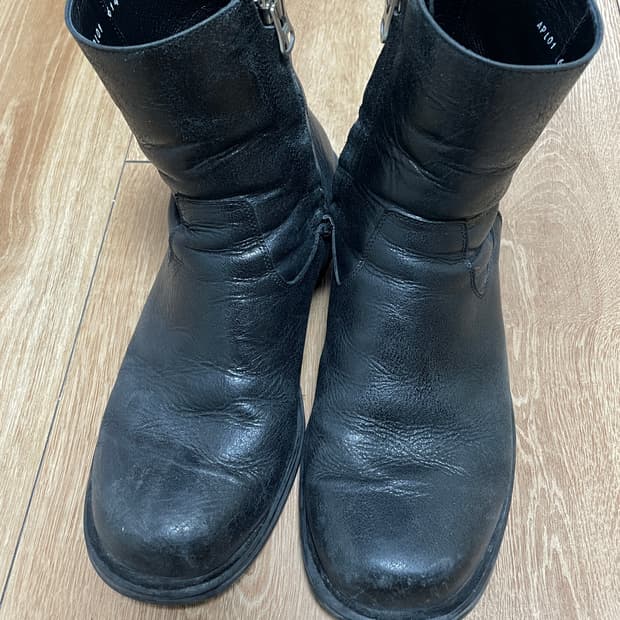 메모러블 크랙부츠 270