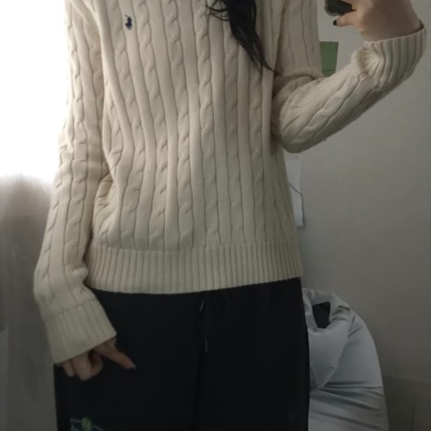 폴로 아이보리 케이블니트