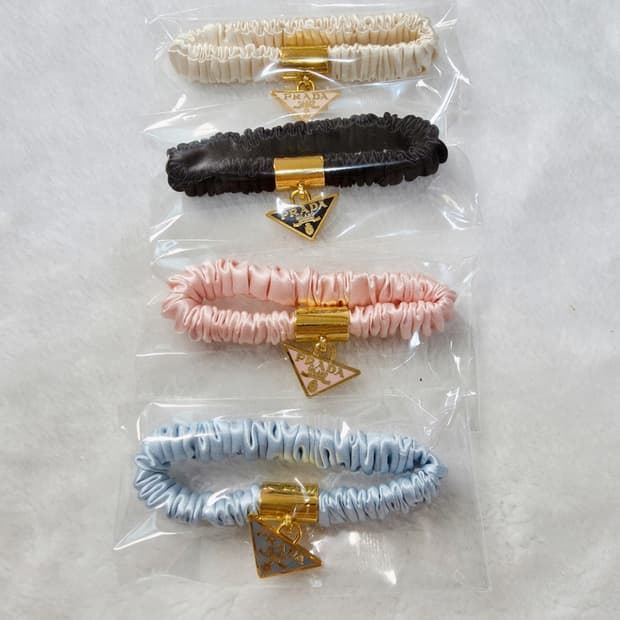 빈티지 프라다 헤어슈슈 고급