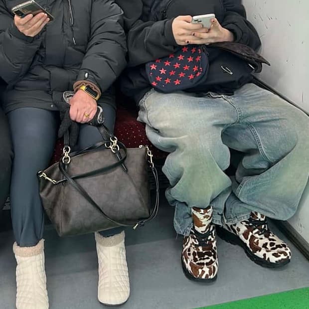 balenciaga string baggy denim