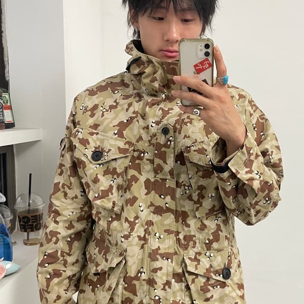 베이프 카모플라쥬 바람막이